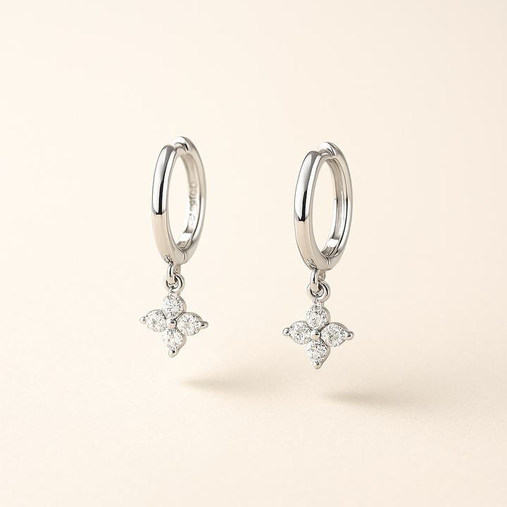 Créoles en Argent blanc 925 Sterling avec feuilles ciselées et zircons – vue de face
